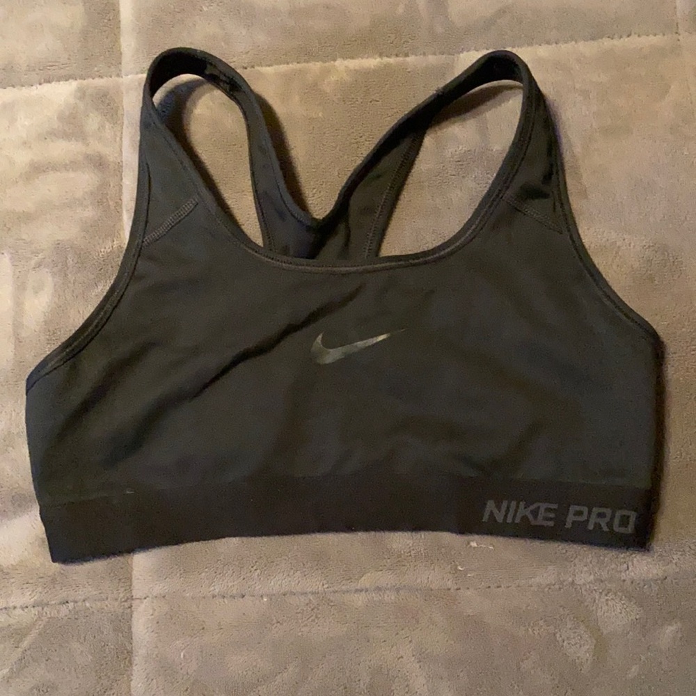 Nike Pro Sports Bra